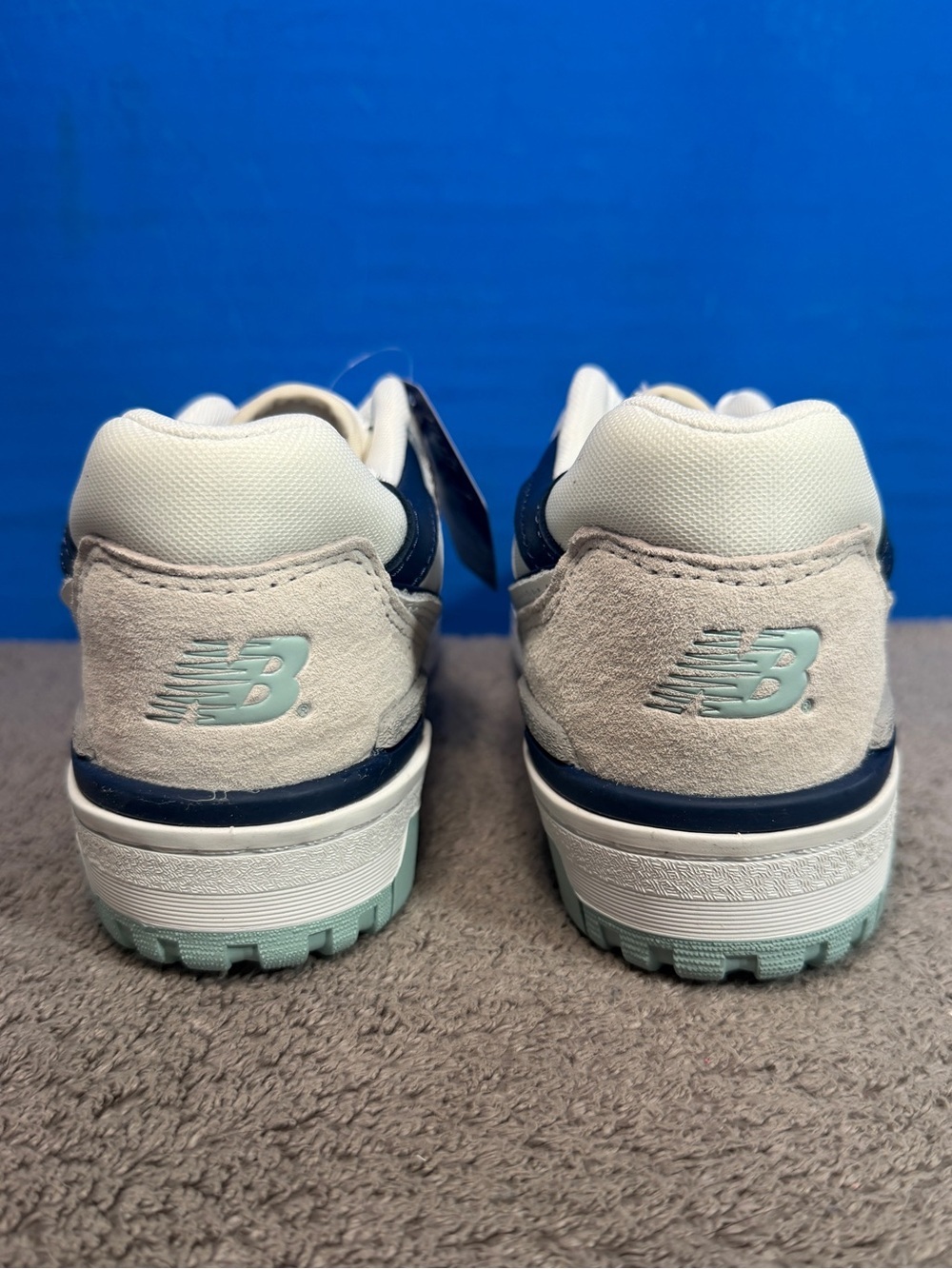 New balance
550
'white winter fog'
Bran new - Picture 4 of 8